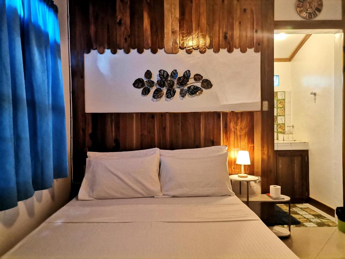 Suitetrails - LADY GHAGHA ROOM RENTALs