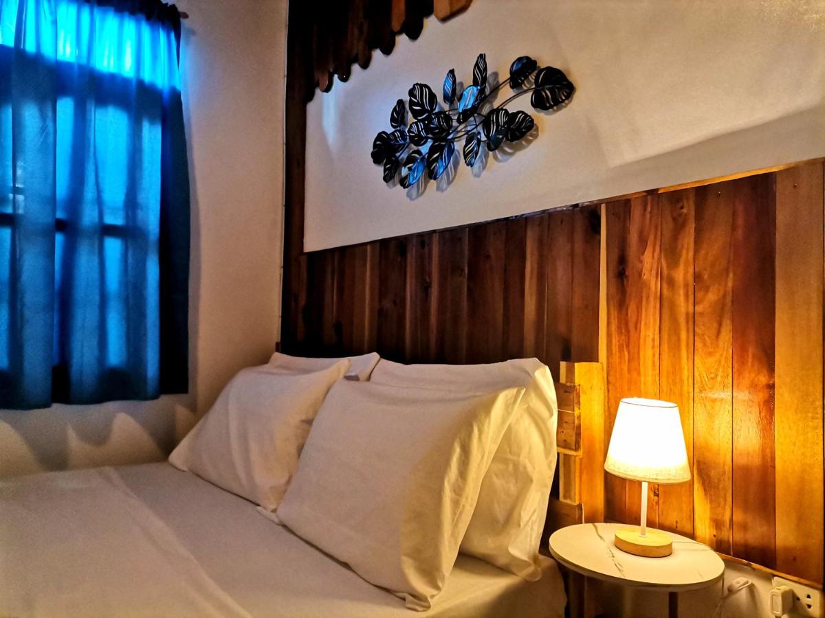 Suitetrails - LADY GHAGHA ROOM RENTALs