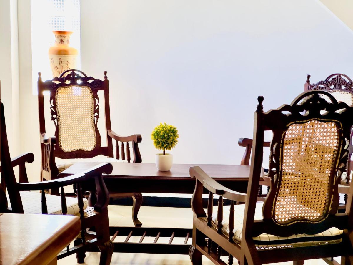 Halcyon Rest - Housity