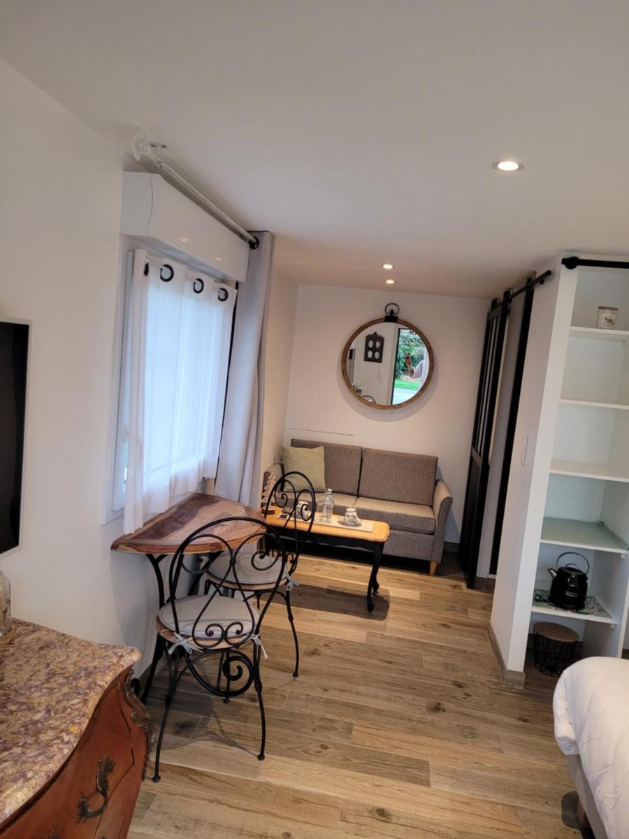 Au chant des oiseaux - Housity