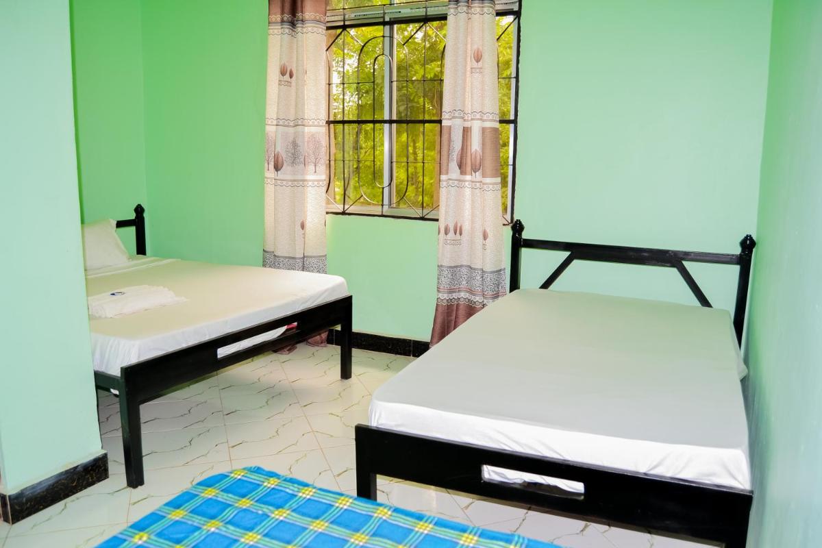 West-East Lodge - Housity