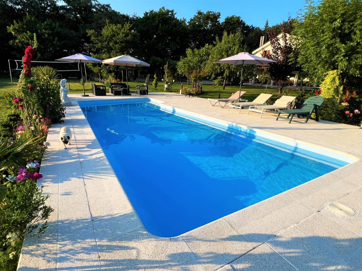 Villa Albaredo - Housity