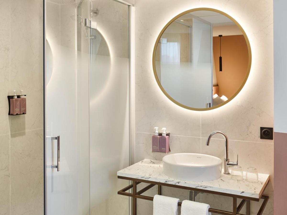 Salle de bains dans l'établissement TRIBE Hôtel Le Touquet