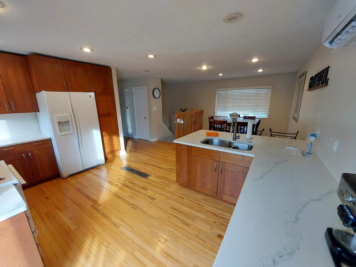 7213 S Tamarac St - Housity