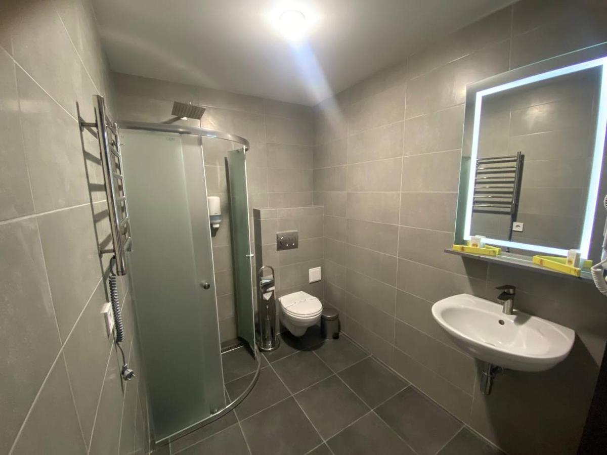 HOTEL ARTA - Housity