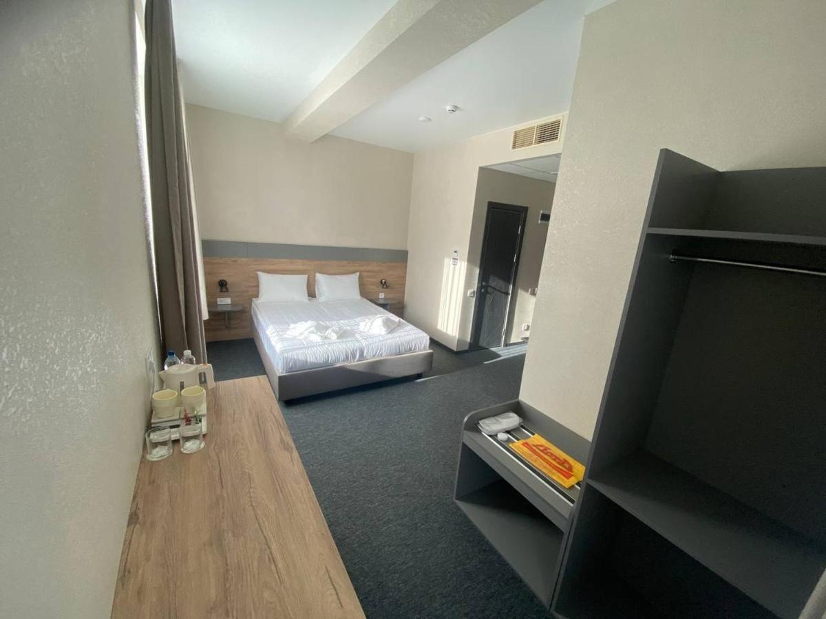 HOTEL ARTA - Housity