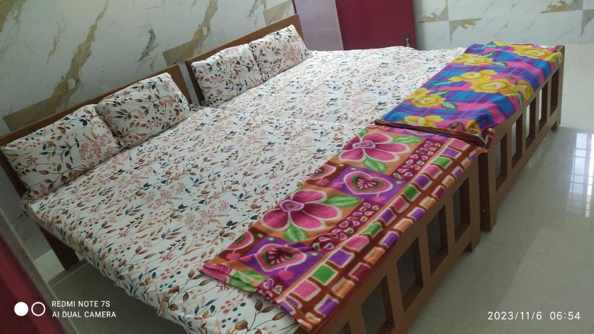Ssk guest house - Housity