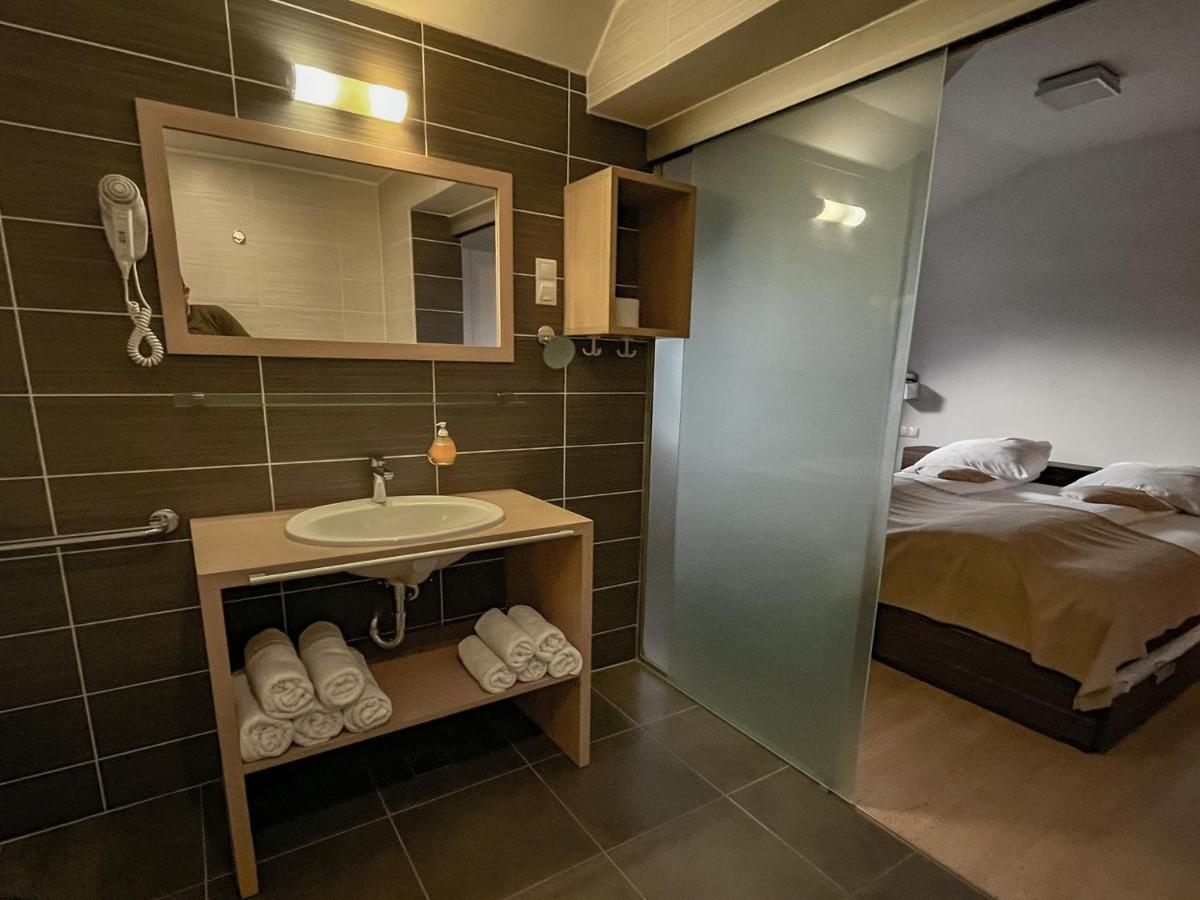 Apartmajska hiša Breza - Housity