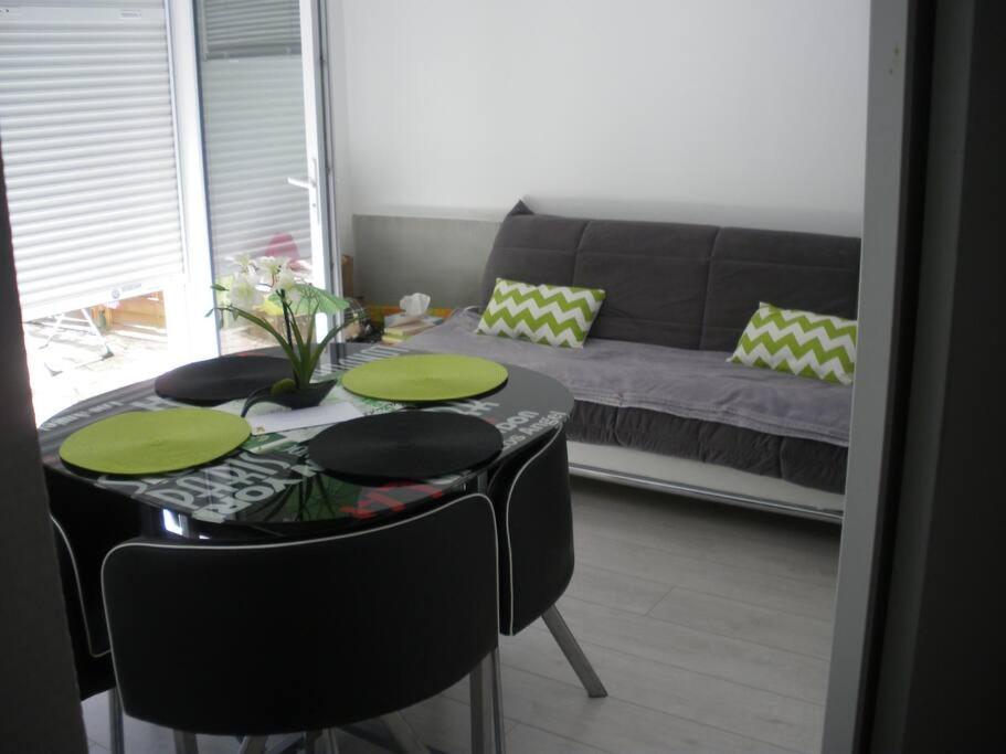 Grand Studio proche mer avec terrasse - Housity