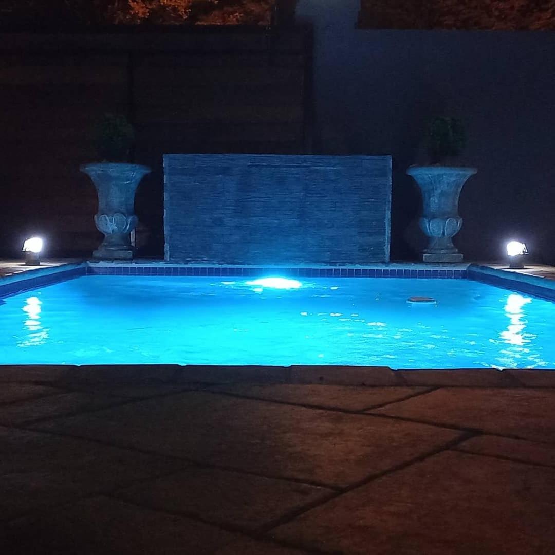 The Royal Prime Guest Lodge - Housity