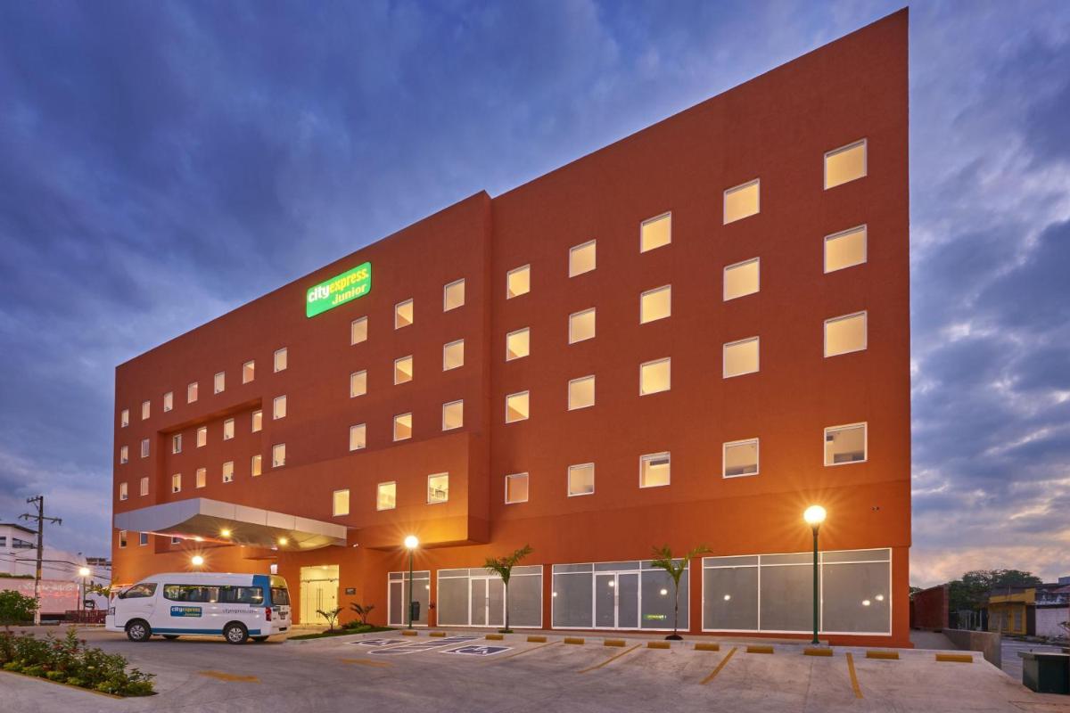 City Express Junior by Marriott Tuxtepec - Housity