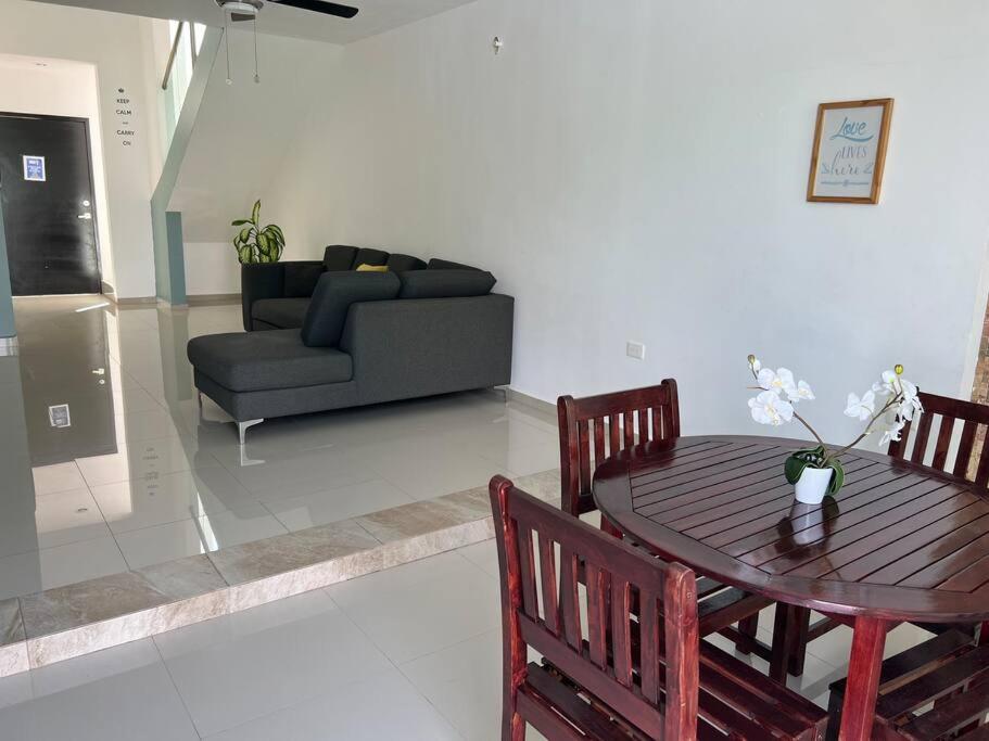 Hermosa CASA con ALBERCA PRIVADA - Housity
