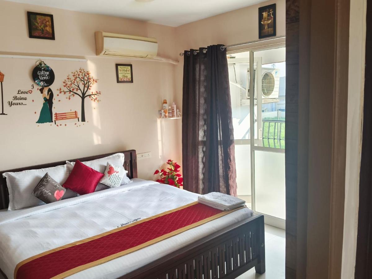 Sancta Maria Airport Hotel - Housity