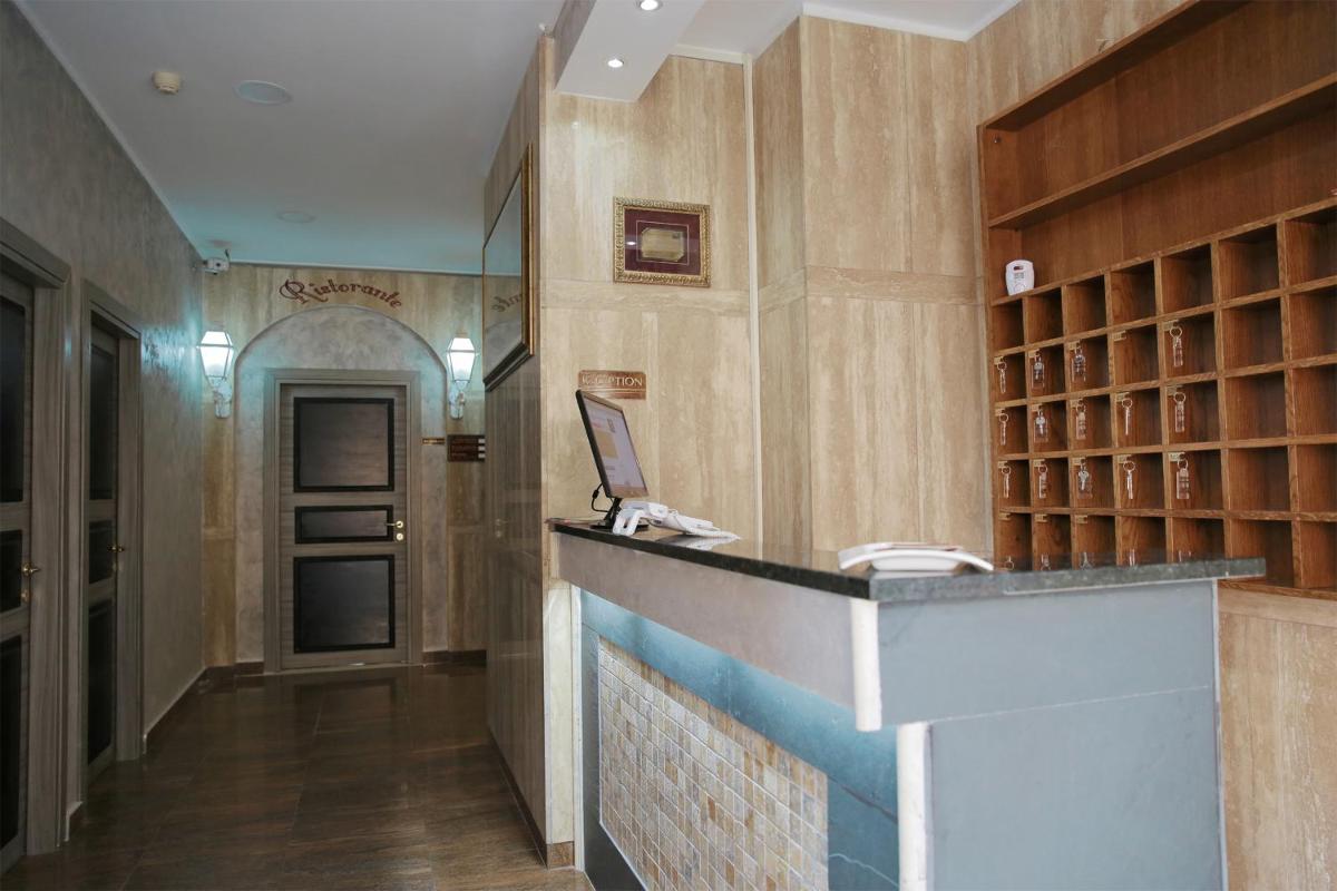 Maximo Hotel - Housity