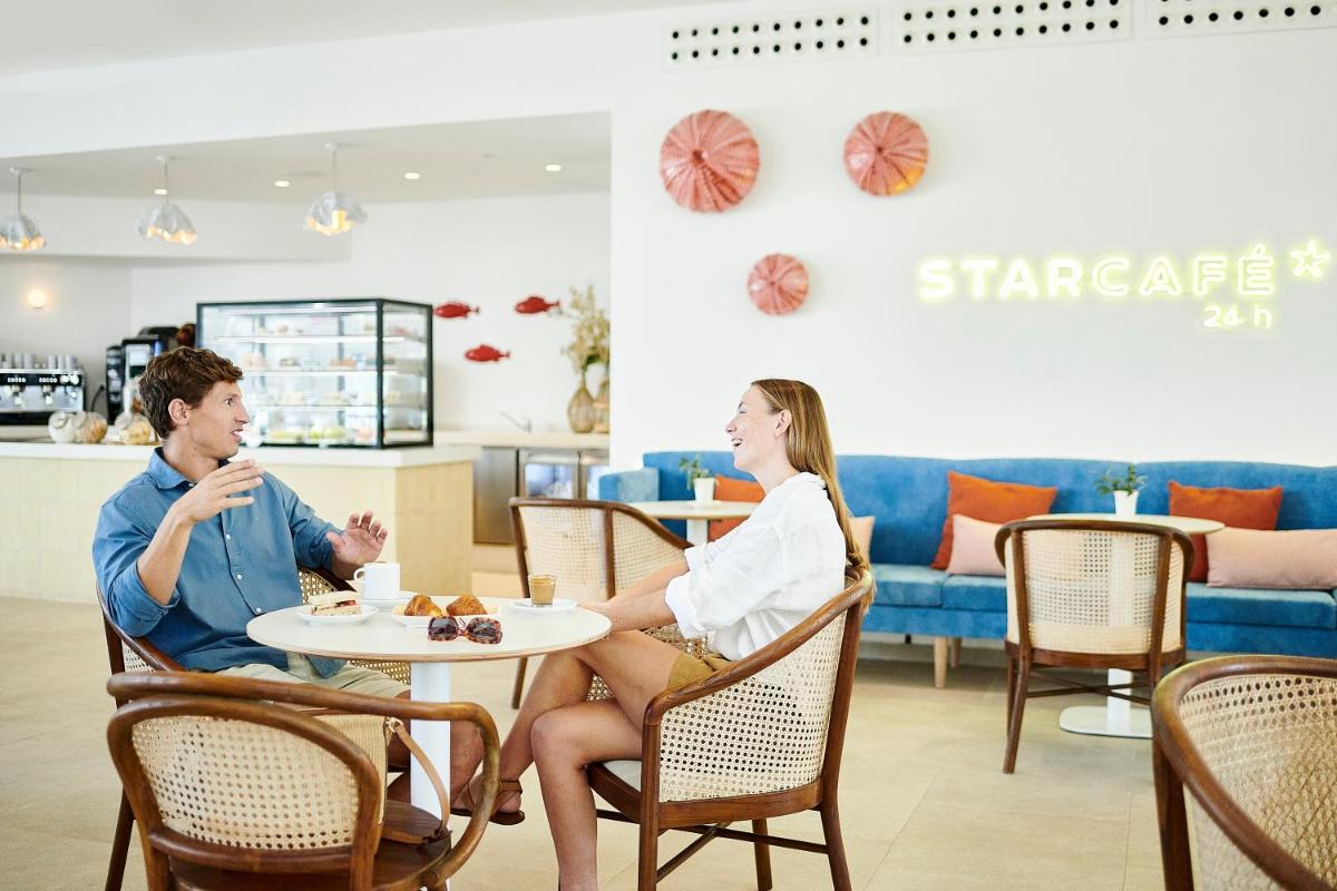 Clientes alojados en Iberostar Selection Albufera Playa All Inclusive