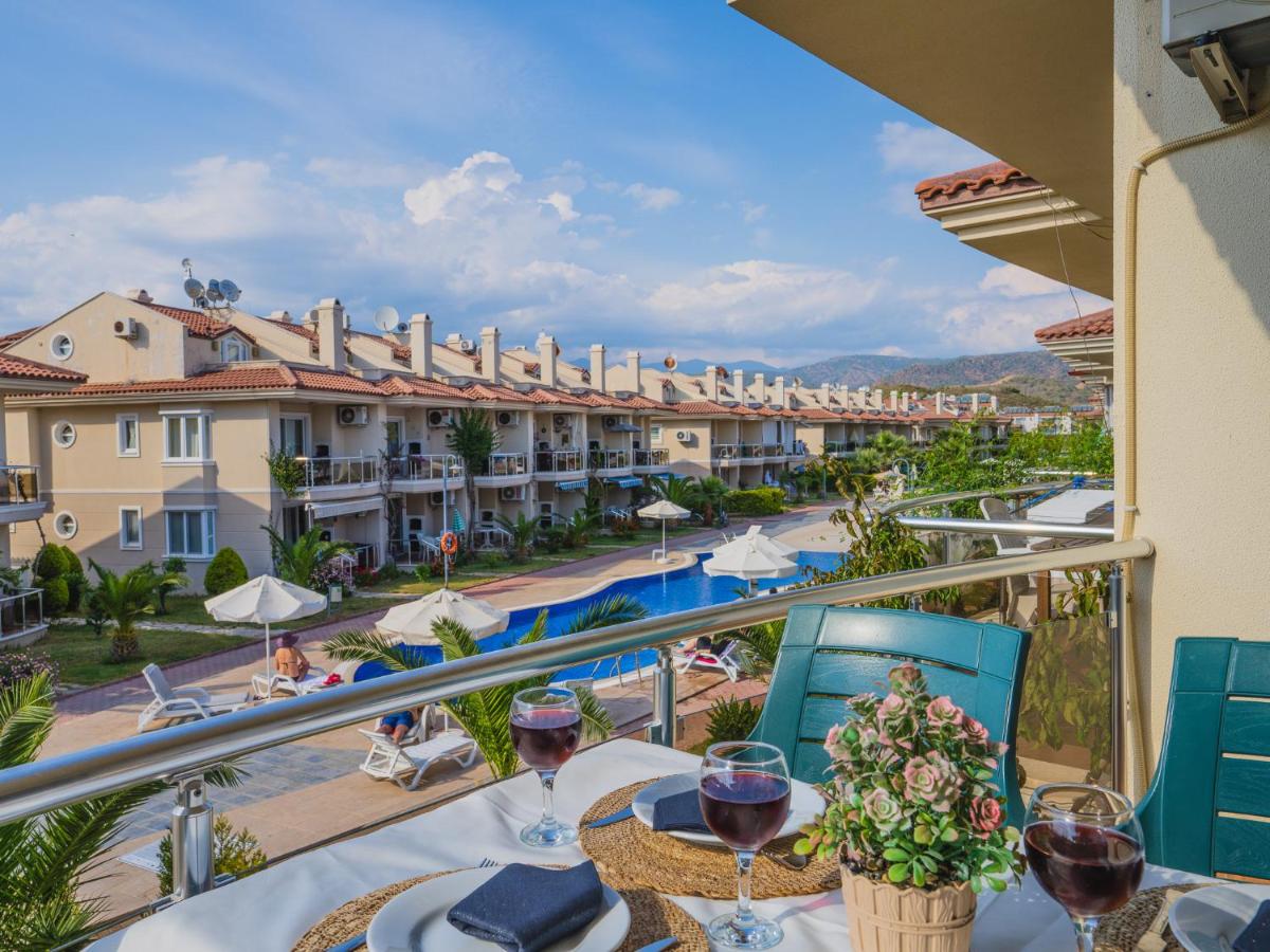 Sunset Beach Resort Aqua Lettings - Housity