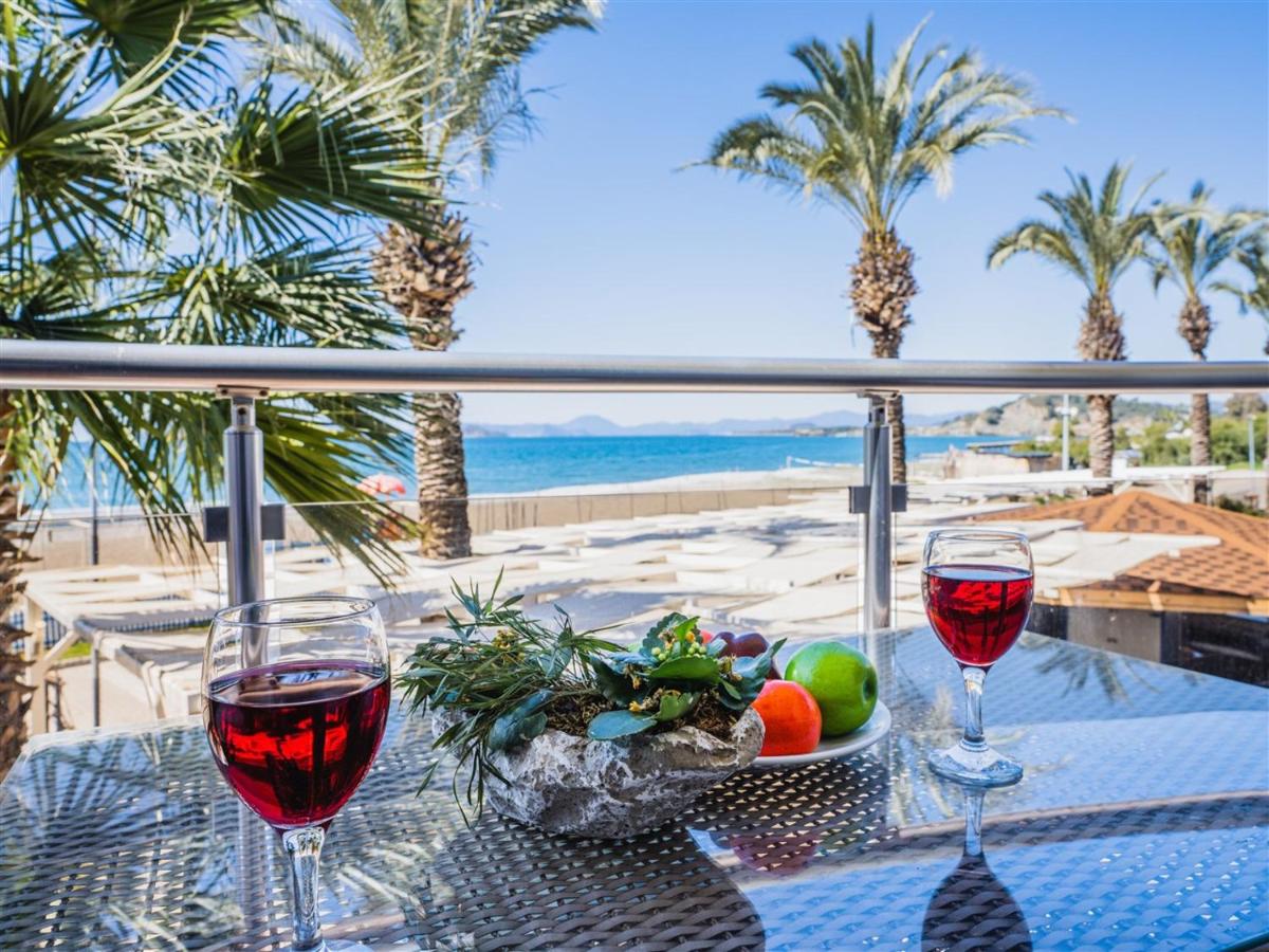 Sunset Beach Resort Aqua Lettings - Housity