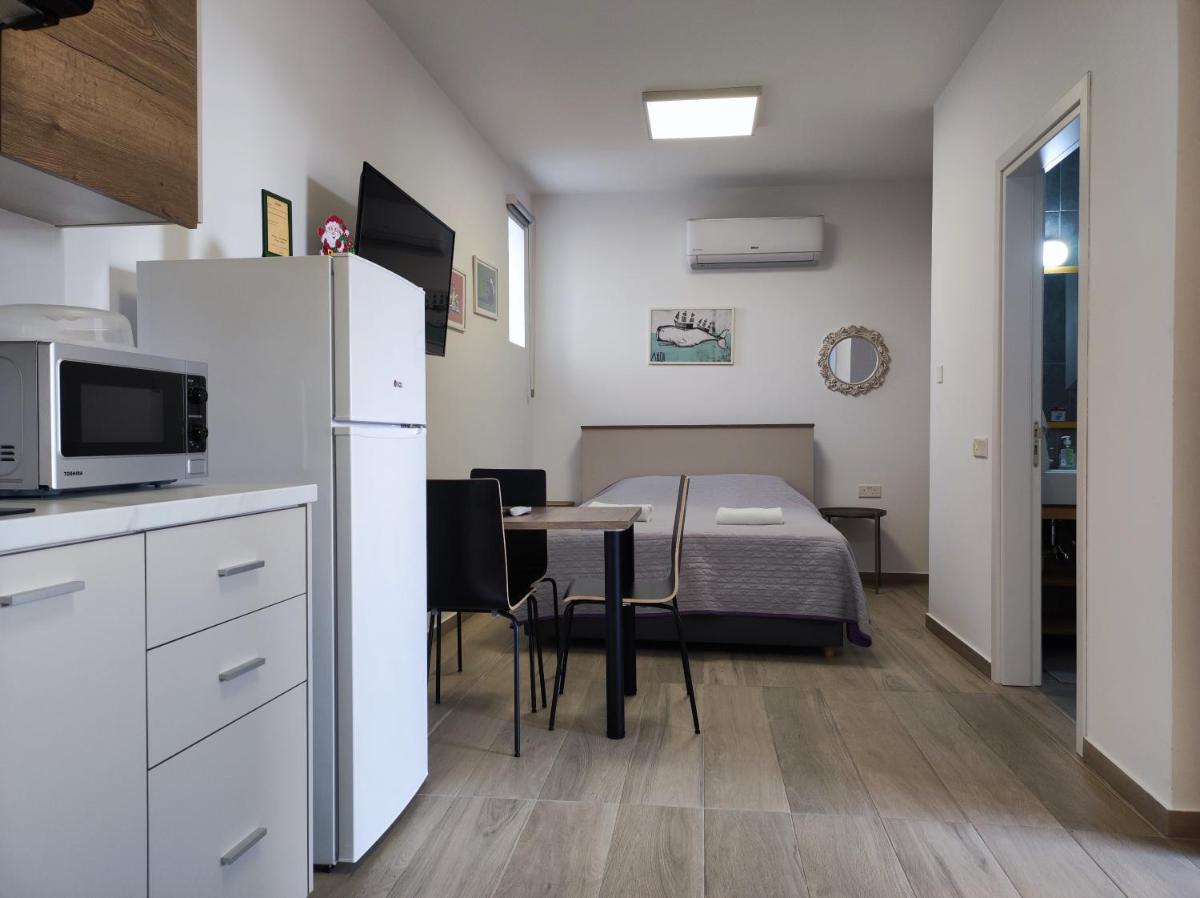 St. Lazaros Studios 2 - Housity