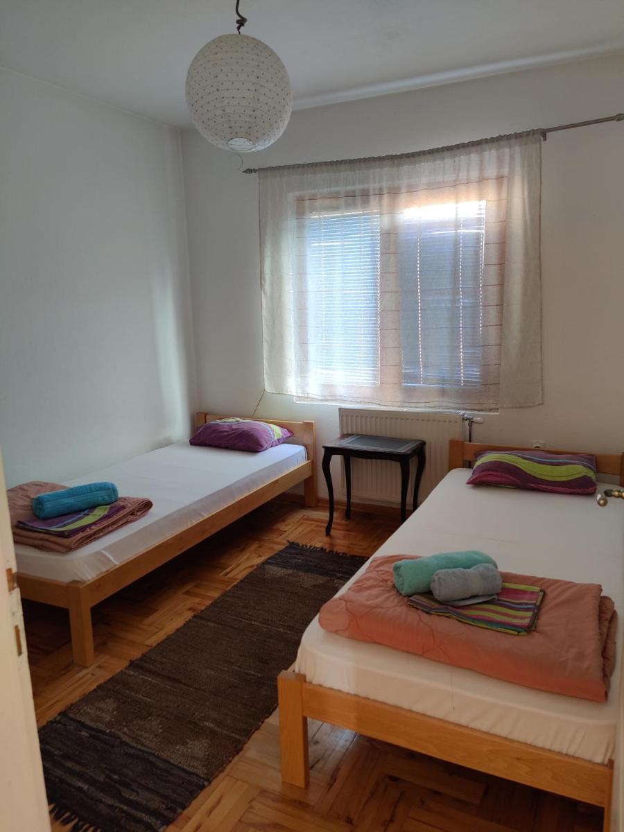 Poseidon Apartment - Housity