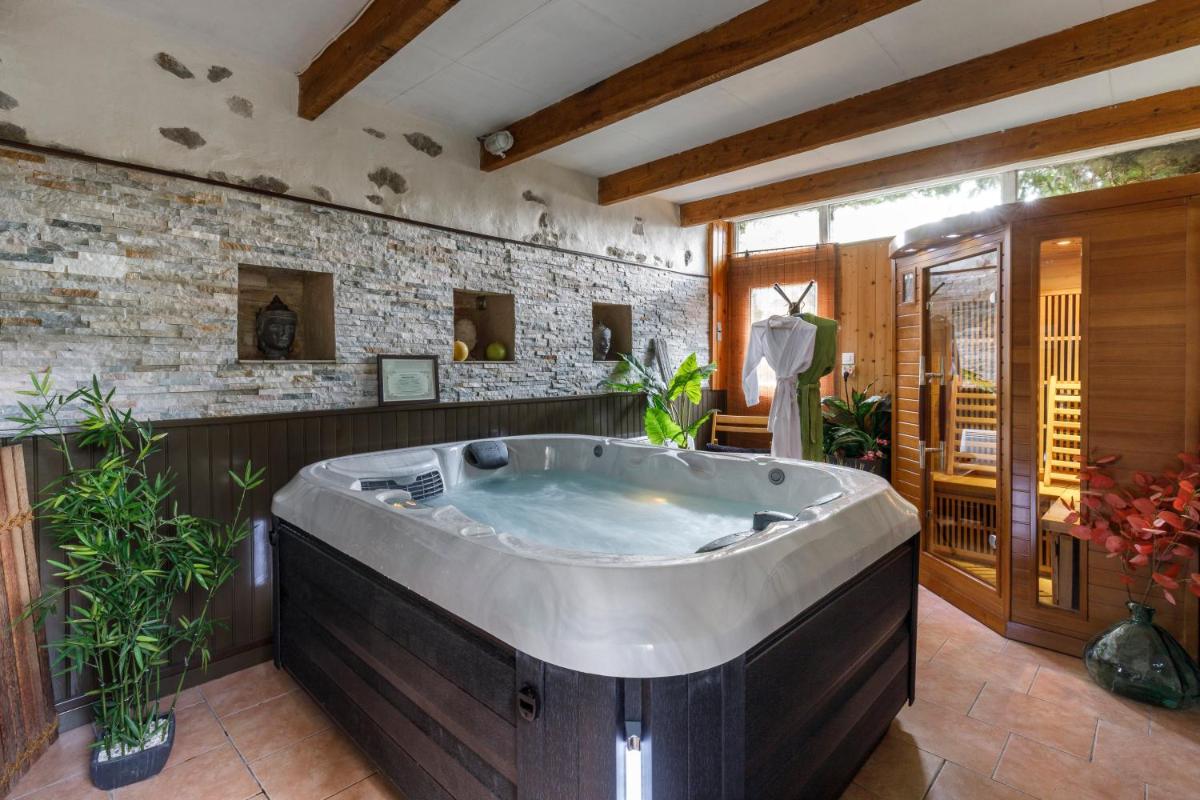 Le Relais de Mont - Housity