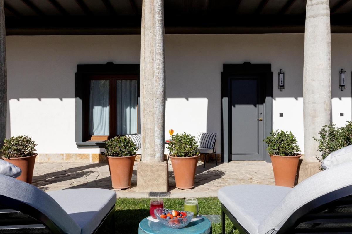 Un balcón o terraza de Palacio Arriluce Hotel - The Leading Hotels of the World