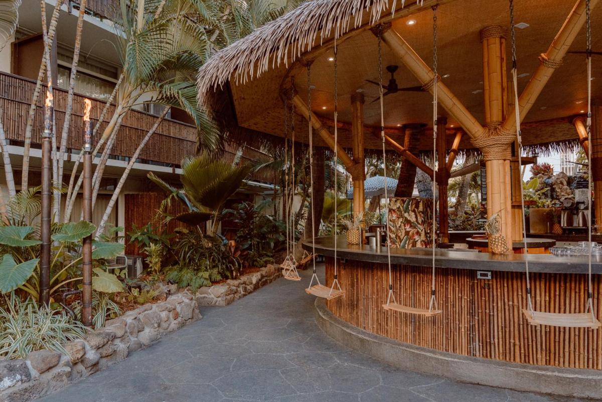 White Sands Hotel - Housity