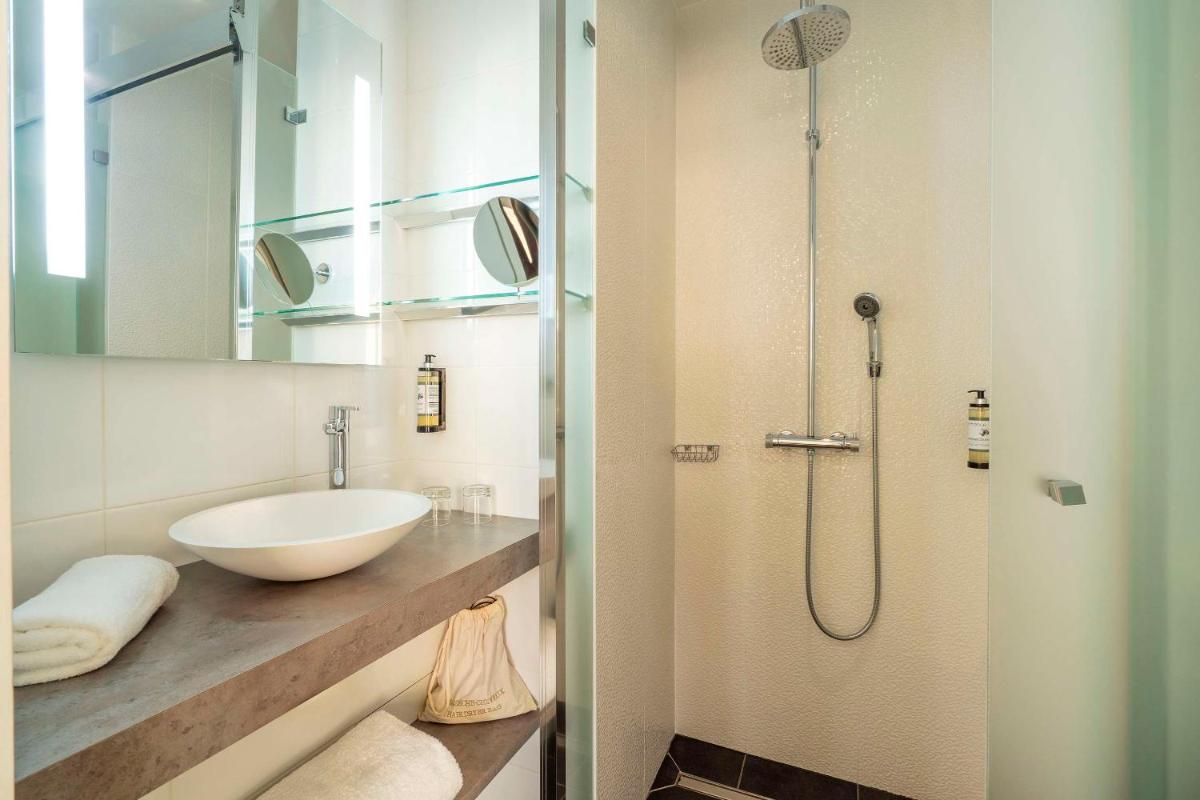Salle de bains dans l'établissement Best Western Plus Villa Saint Antoine Hotel & Spa