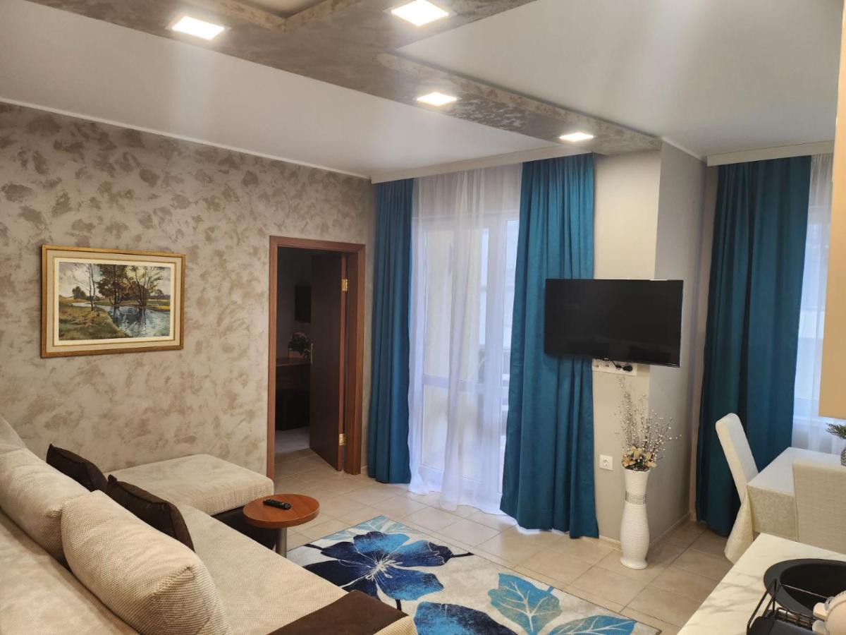 Royal Plaza Apartments Borovets - Housity