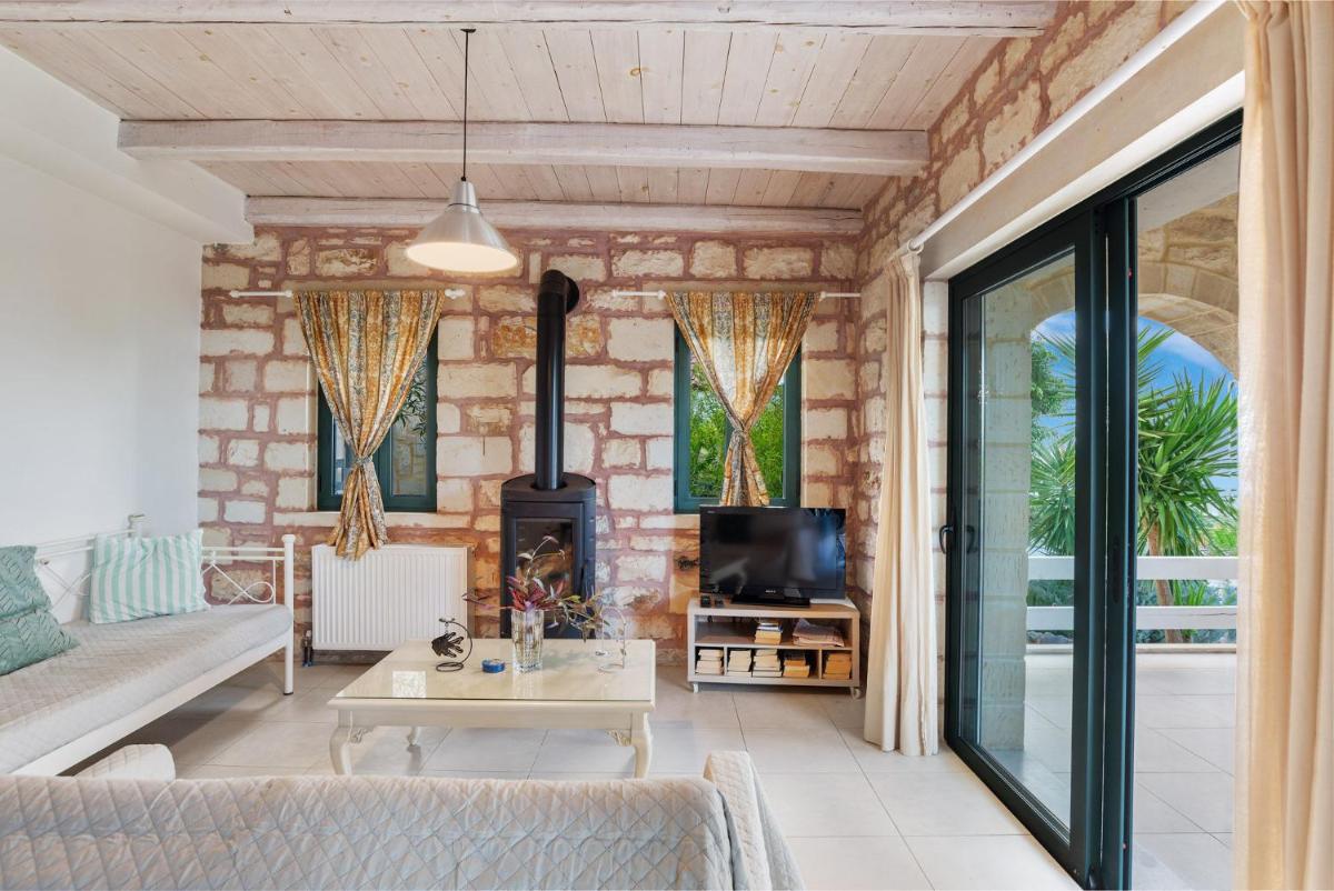 Villa Melpomene St George Retreat BY APOKORONAS-VILLAS - Housity