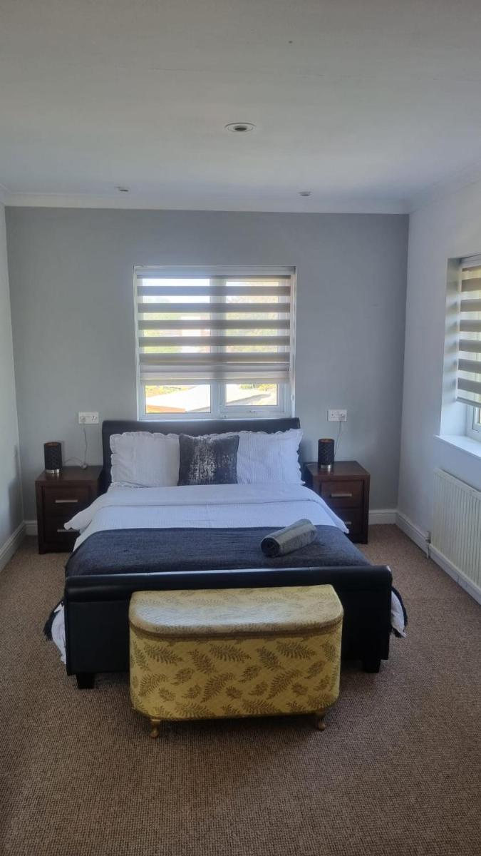 Spacious Holistic Double Room - Housity