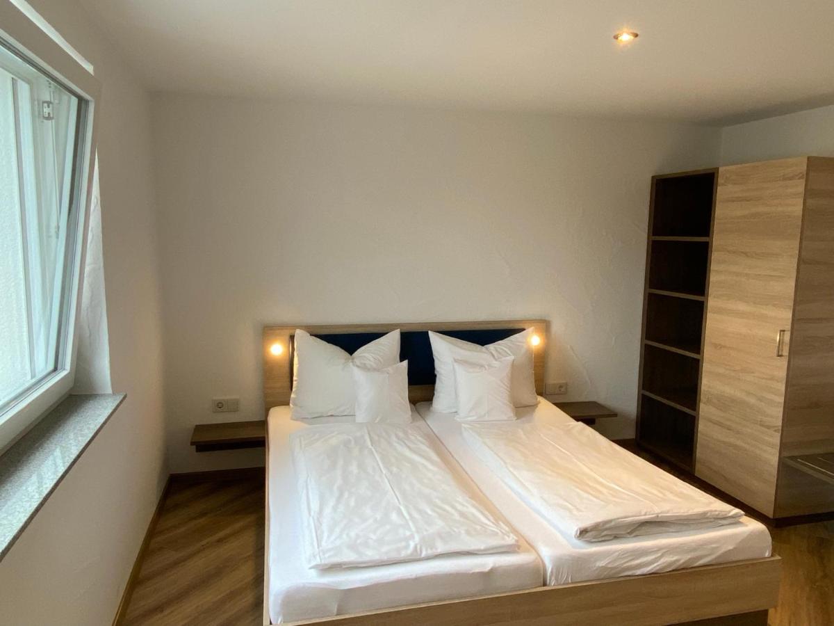 Gans himmlisch - Housity