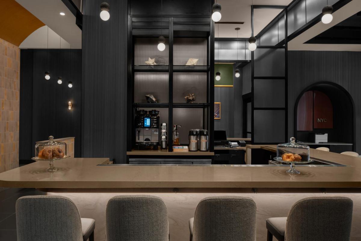 Courtyard by Marriott New York World Trade Center Area - Housity