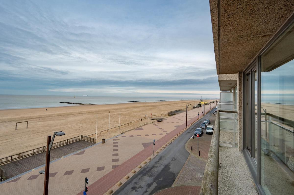 Appartementen op de zeedijk in hartje Knokke - Housity