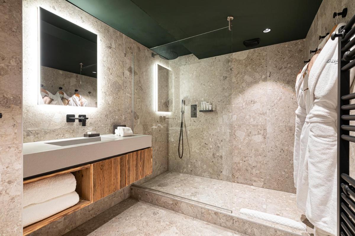 Salle de bains dans l'établissement Hotel Le Chabichou
