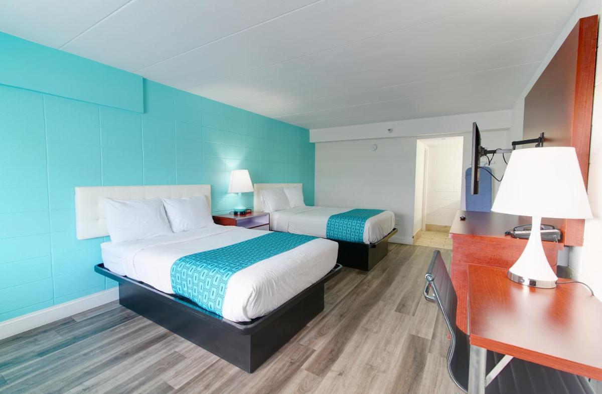 Howard Johnson by Wyndham Virginia Beach At The Beach - Housity