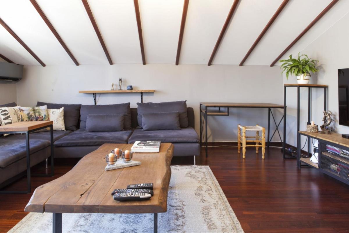 Charming Flat with a Lovely Terrace in Yenikoy - Housity