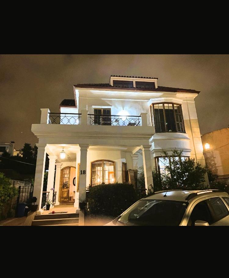 Antigua Viña Bed and Breakfast - Housity