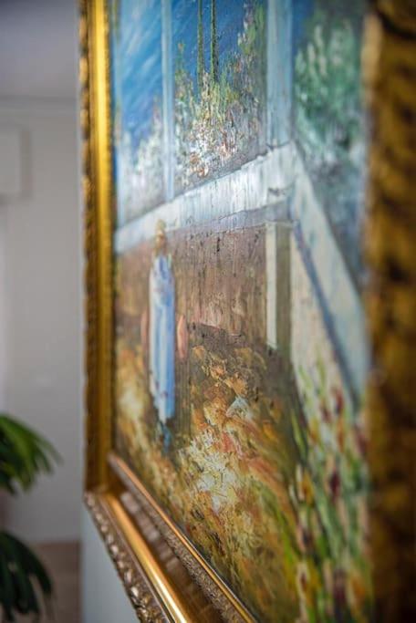 Campania Apartment Pompei Luxury - 150m dalla stazione - 5km da Pompei - Housity