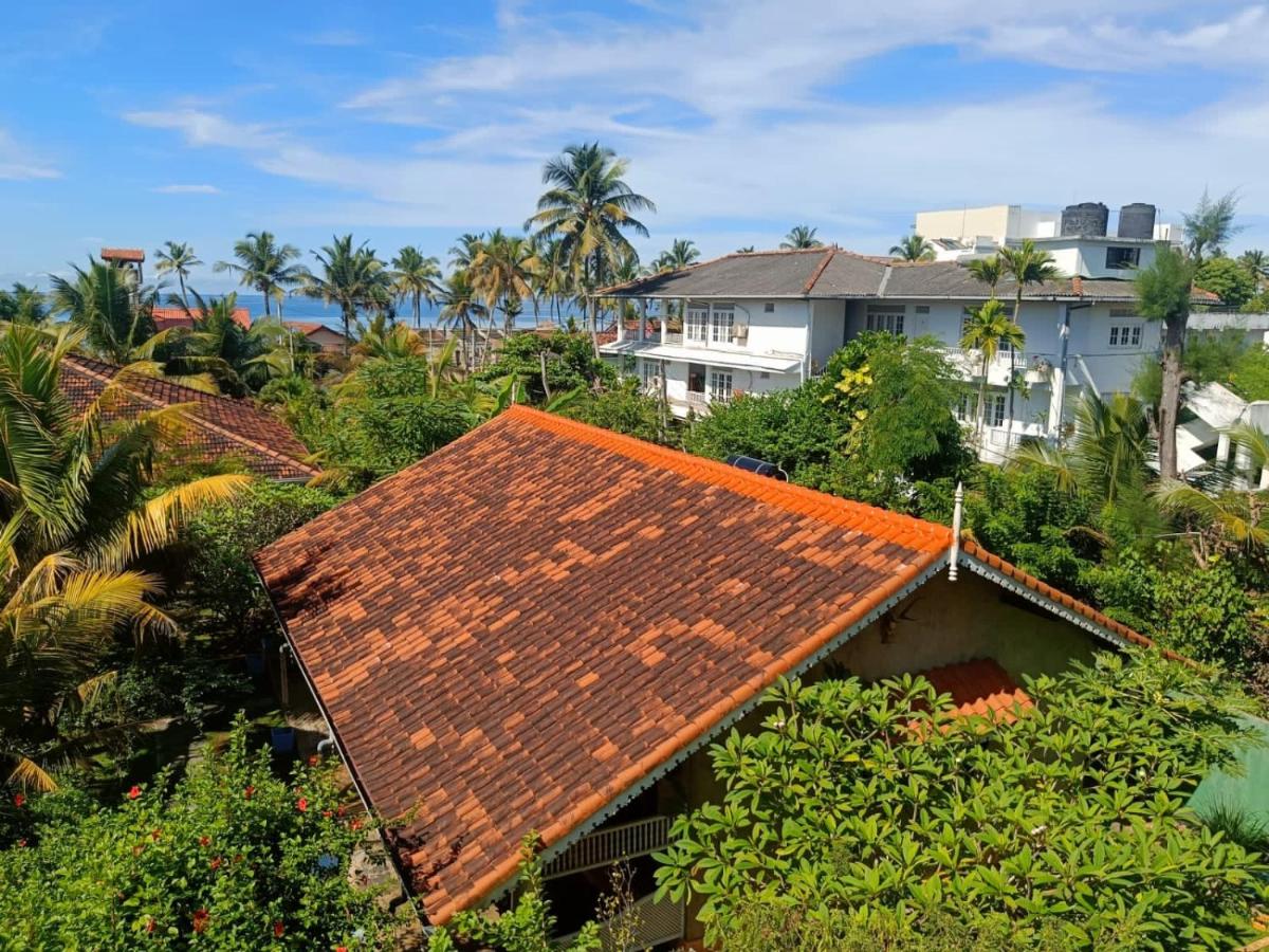 Thambili Cabanas - Housity