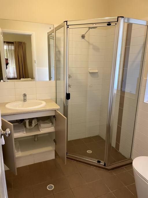 Tasha's Apartments in Angle Park - N38 - Housity