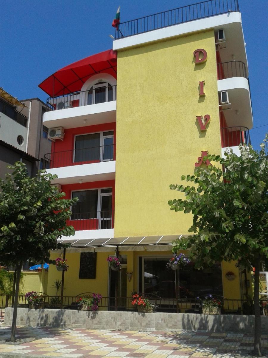 Diva Primorsko - Housity
