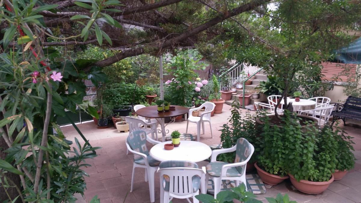 Edelweiss Hotel - Housity