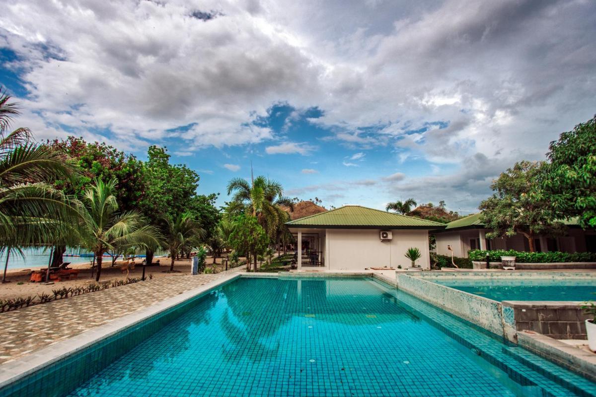 Sylvia Hotel & Resort Komodo - Housity