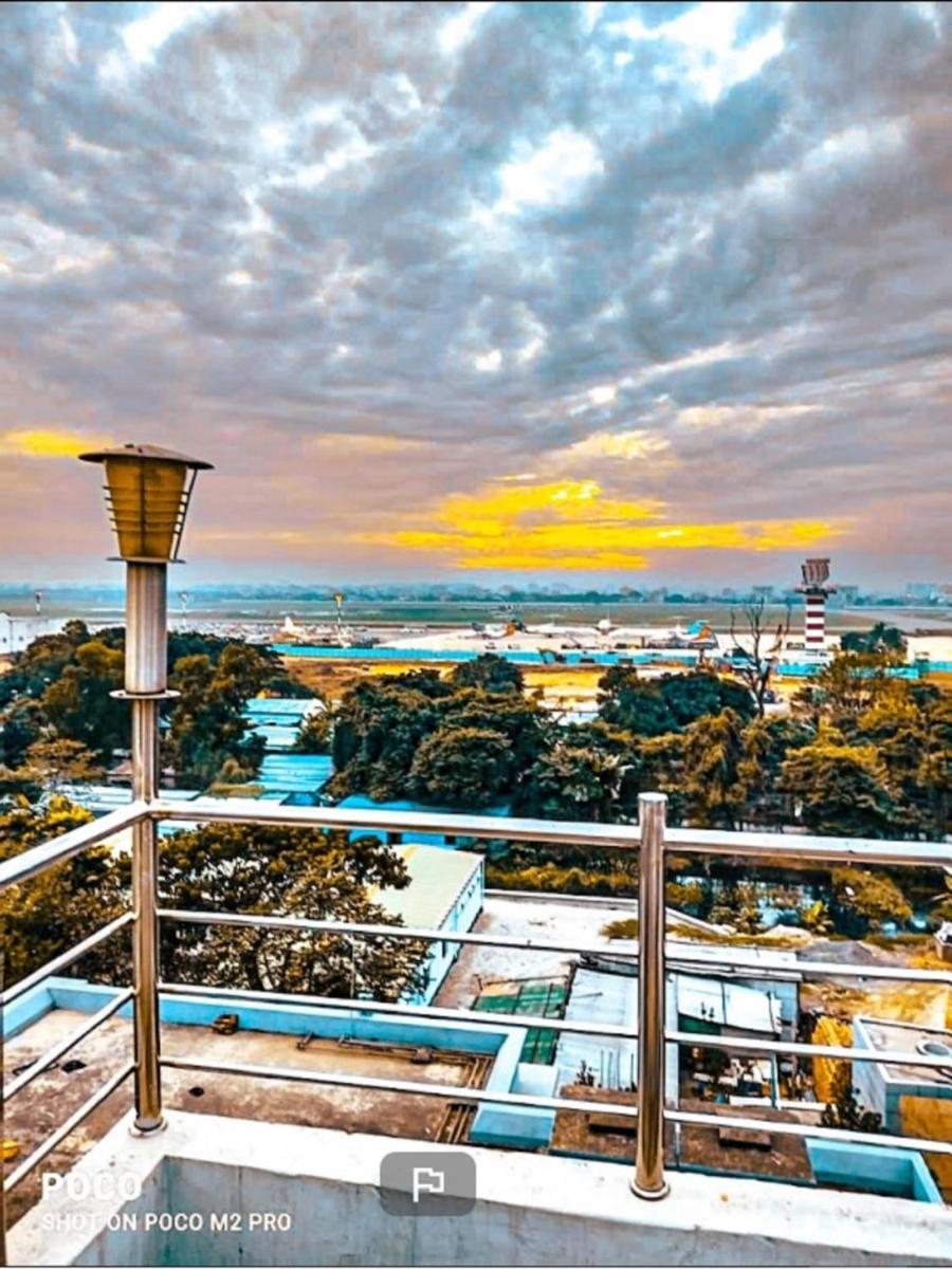 Hotel Air Inn Dhaka - Airport View - Housity