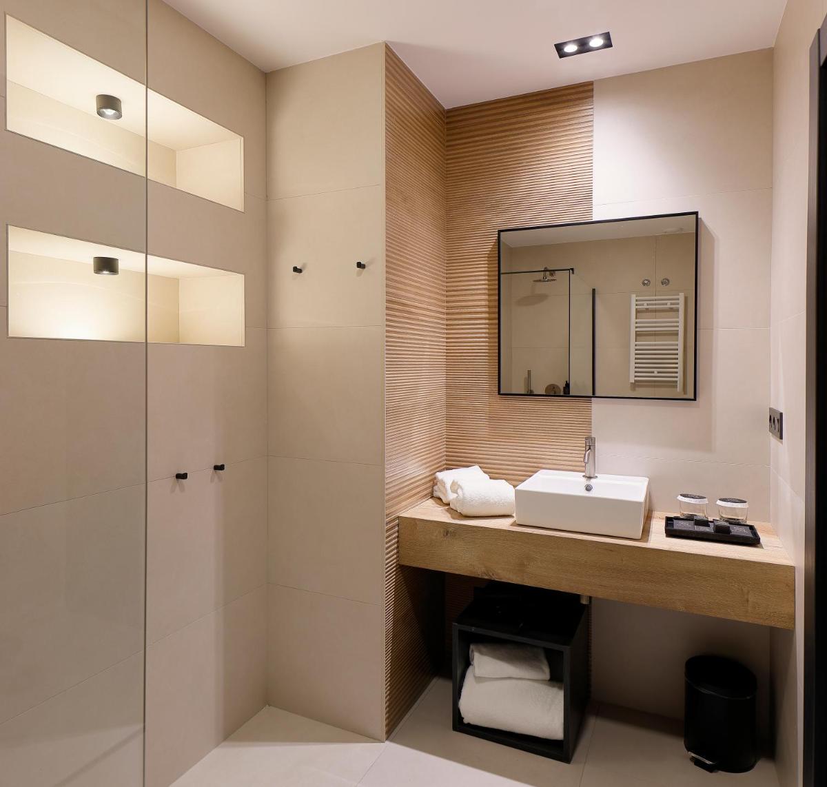 Un baño de Nuvō Hotel Boutique