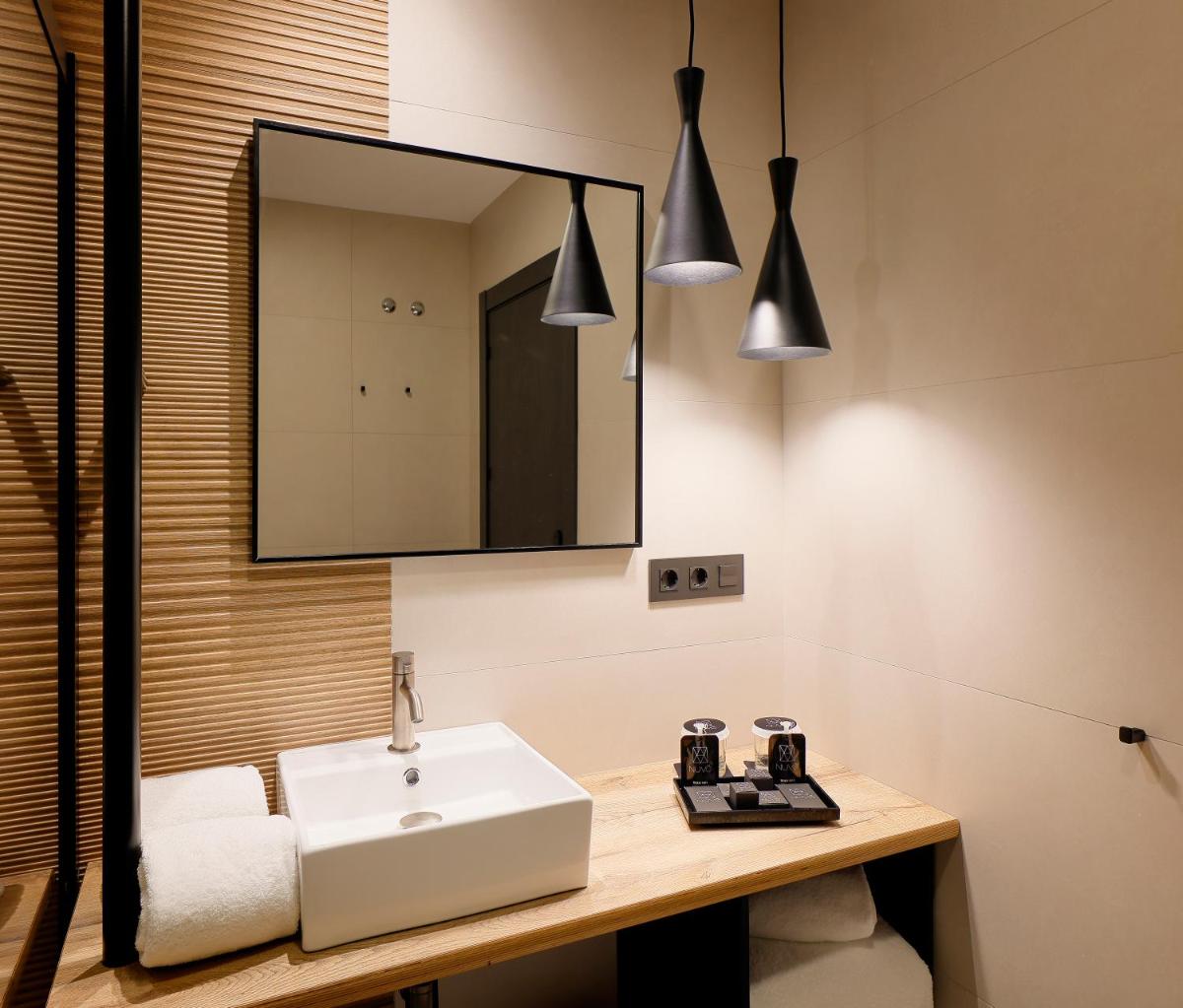 Un baño de Nuvō Hotel Boutique