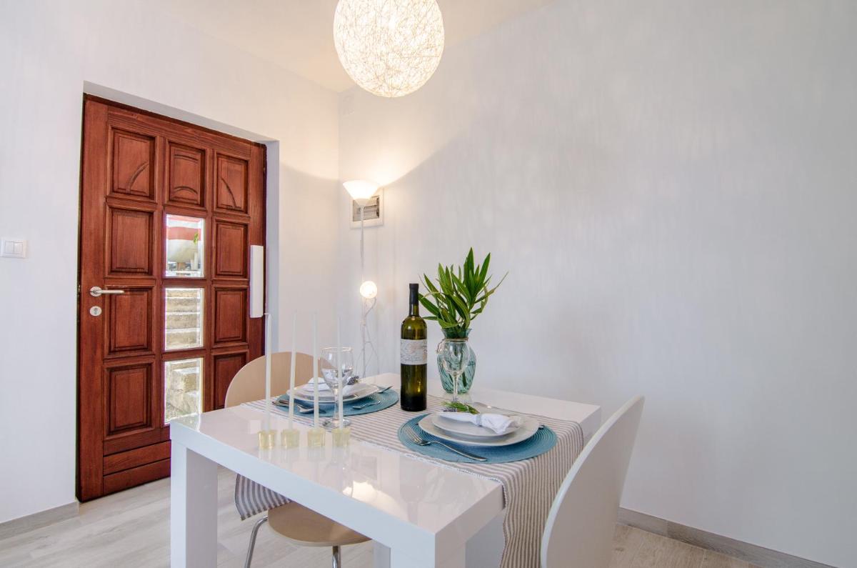 Studio apartment Stella - Housity