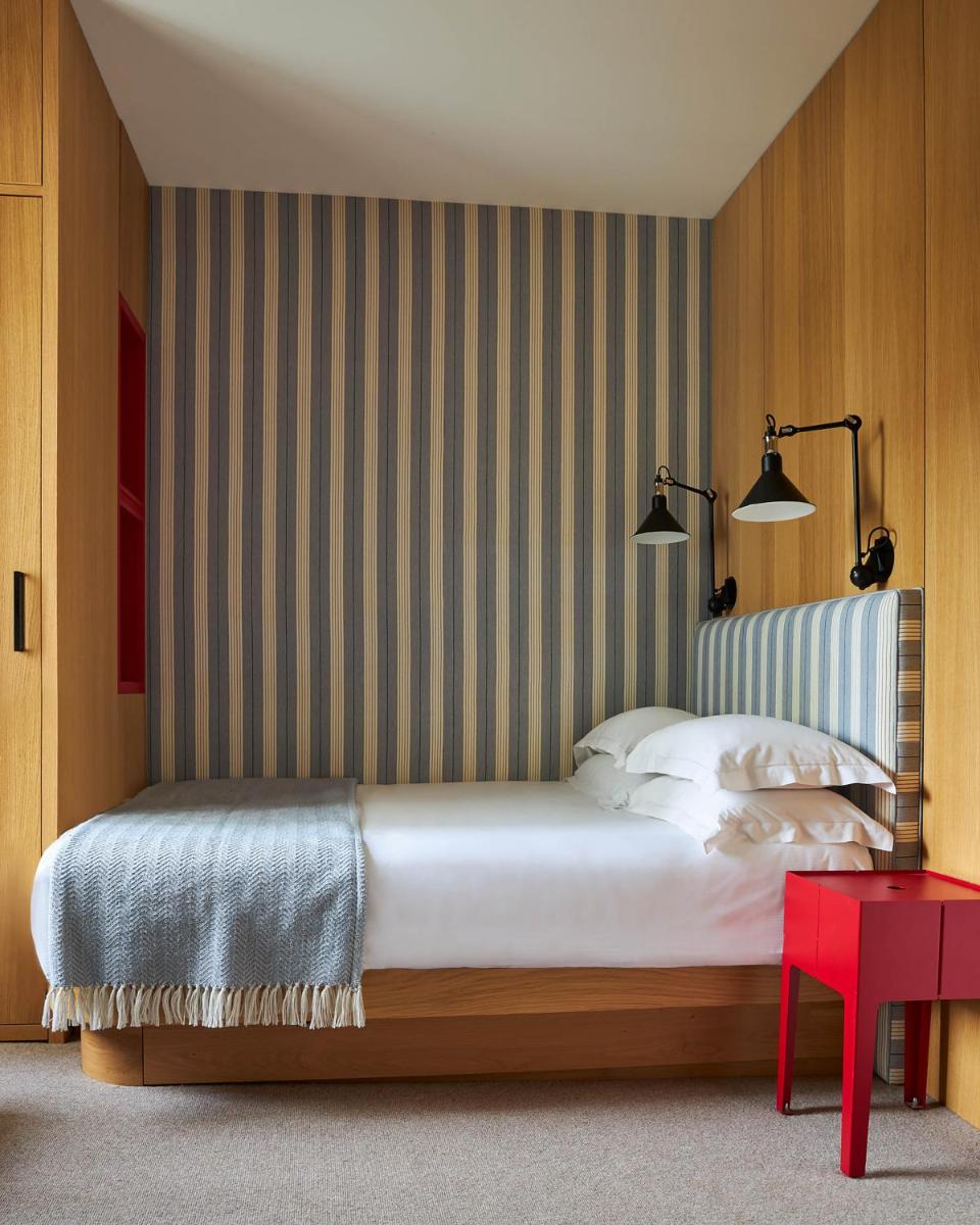 Un ou plusieurs lits dans un hébergement de l'établissement Le Grand Hotel des Bains & Spa - Bretagne