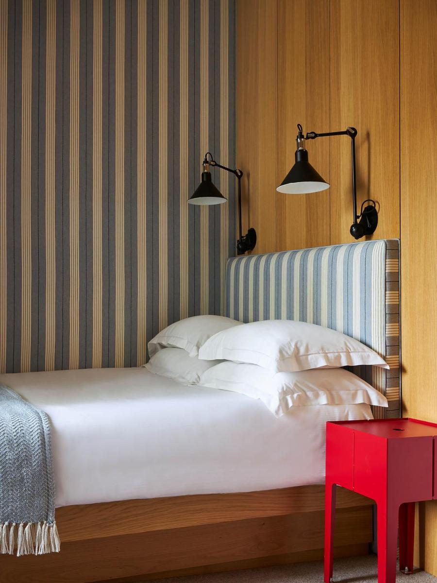 Un ou plusieurs lits dans un hébergement de l'établissement Le Grand Hotel des Bains & Spa - Bretagne
