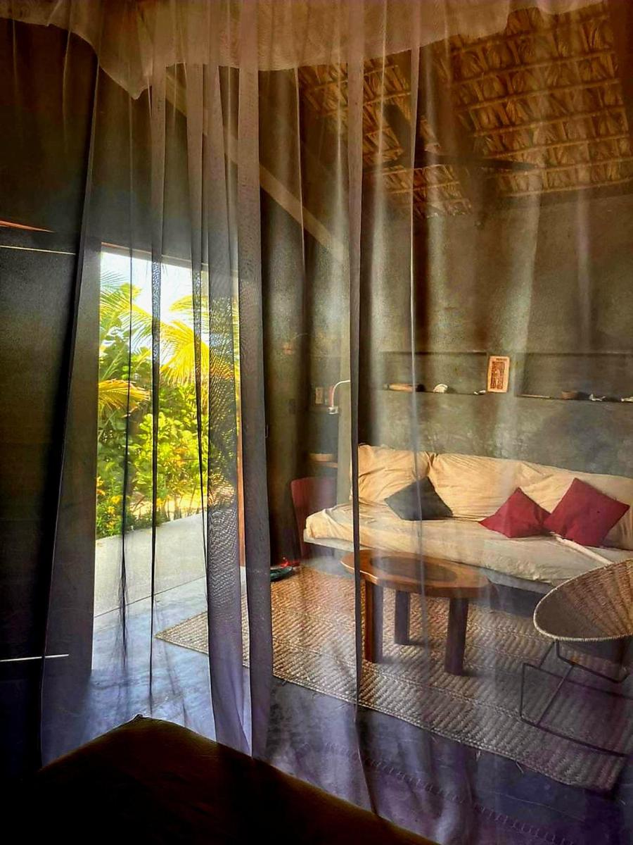 Casa Ikal Charming beach front House with Pool - Housity